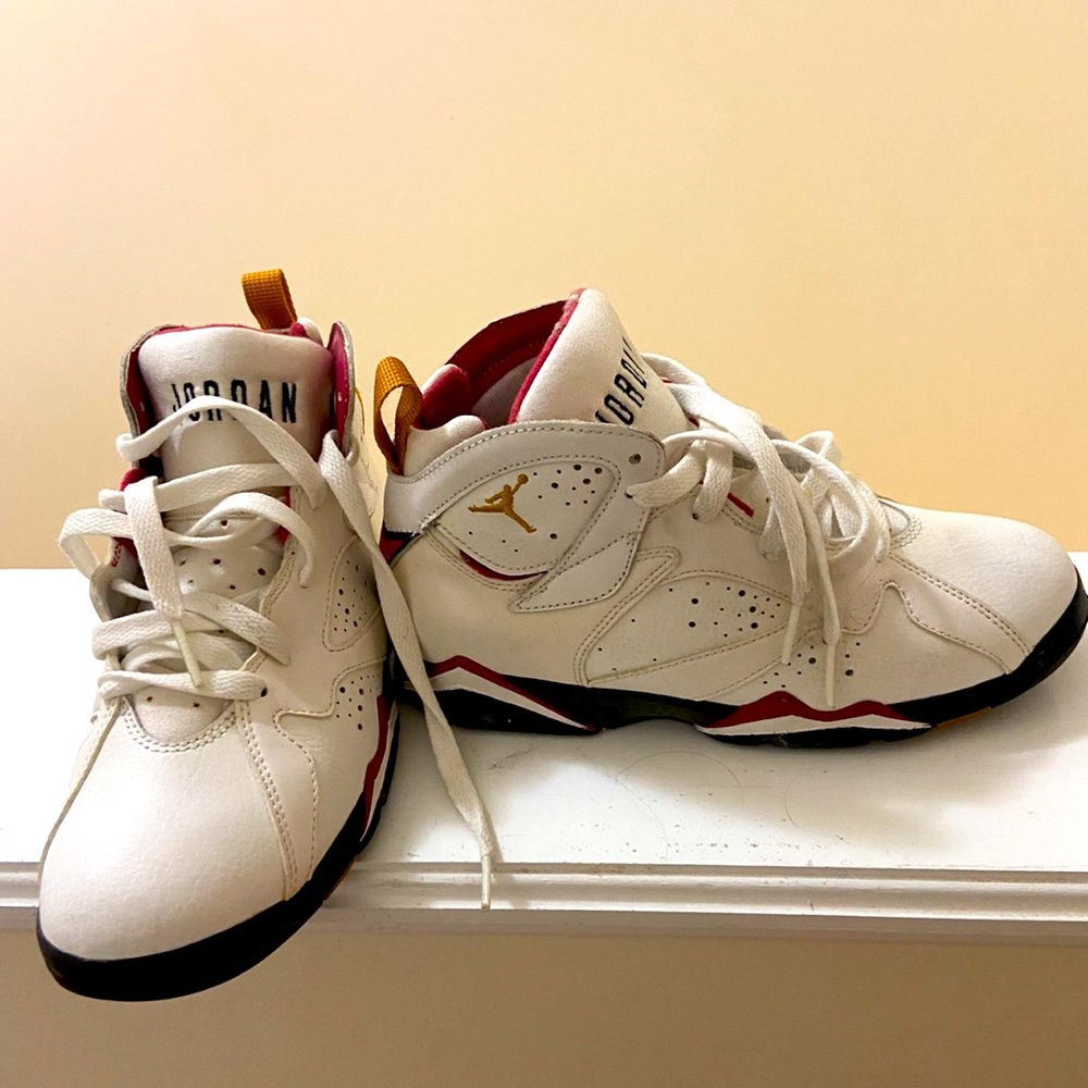 Cardinal 7s retro size 3 like new worn once